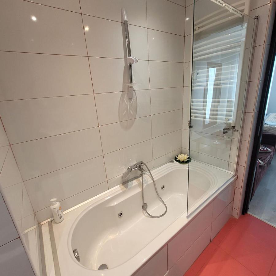 Anastasia Bratianu Apart 28B Beautiful View Self Check From 2 Pm Bucharest Exterior photo